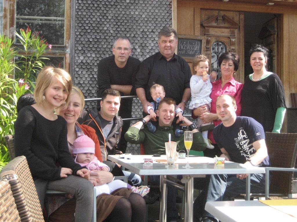 Gaestehaus Lienharterhof Obertilliach Esterno foto