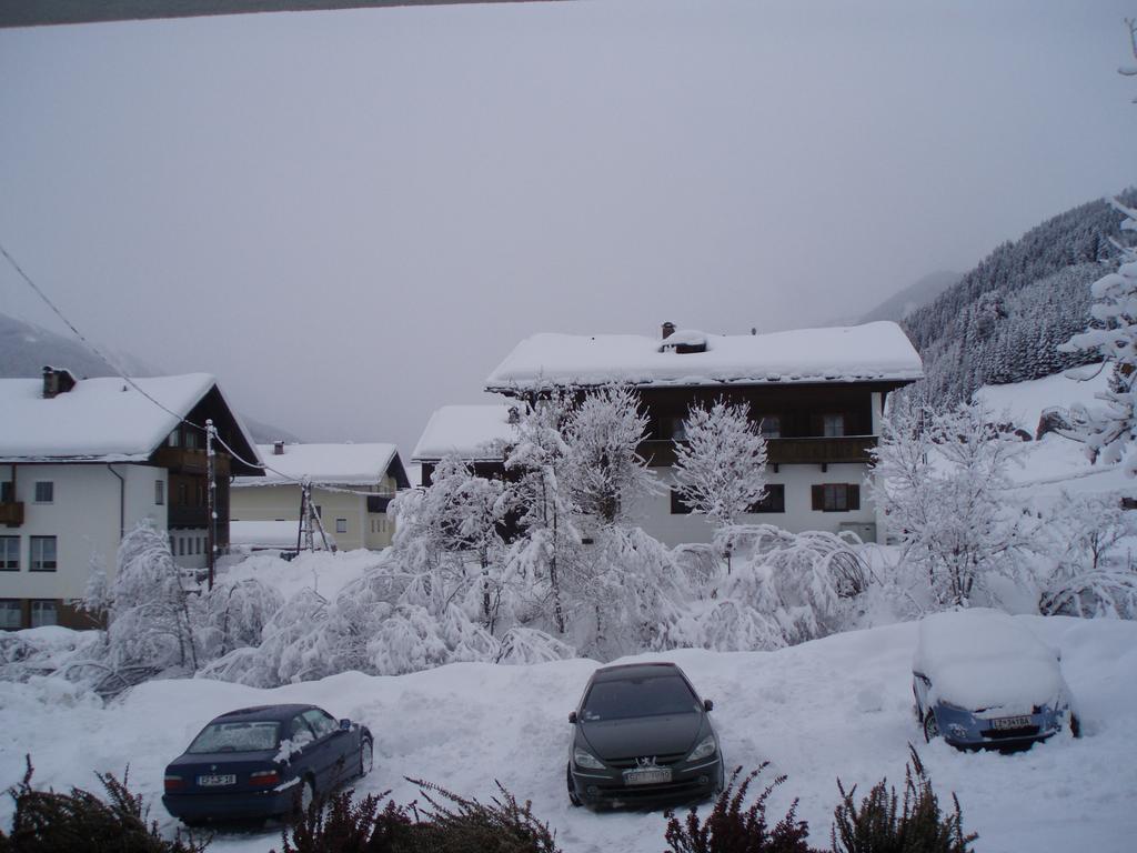 Gaestehaus Lienharterhof Obertilliach Esterno foto